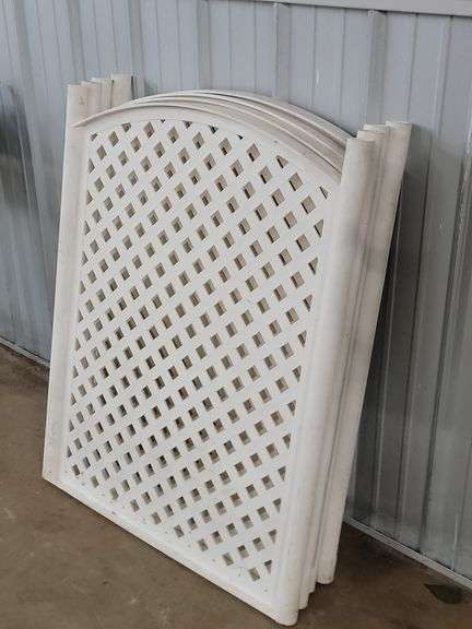 Set of 4 Lattice Fence Panels (33" W x 40" T)