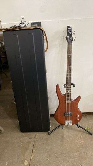 Ibanez Soundgear Gio 4-string electric bass guitar (BIN $150)