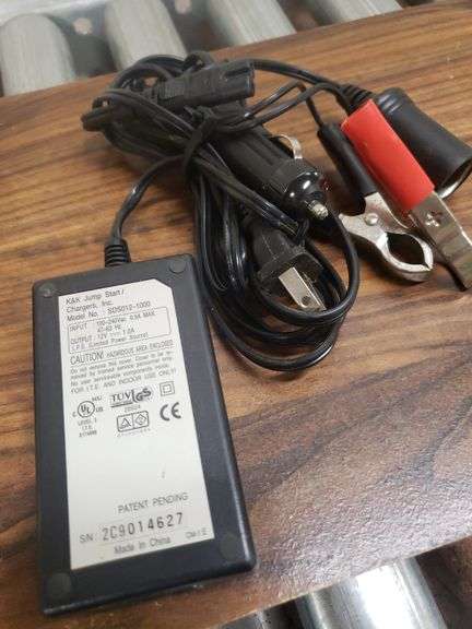 BATTERY CHARGER AND JUMP PACK. 11B