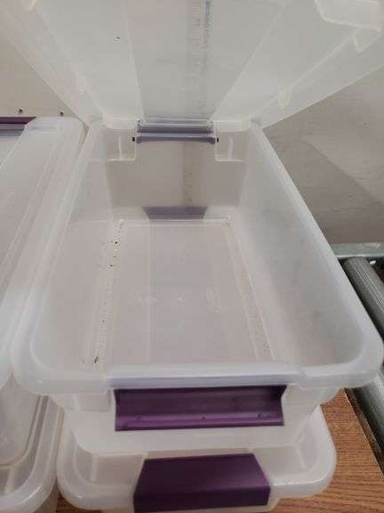 4 SMALL STORAGE TOTES WITH LIDS. 22B