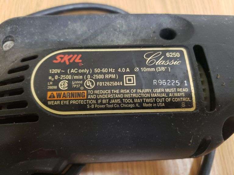 SKIL 3/8" DRILL. 11C