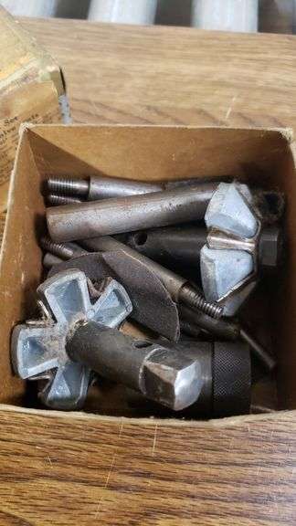 VALVE RESEATING TOOL SET. 11C