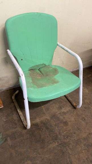 Vintage metal lawnchair