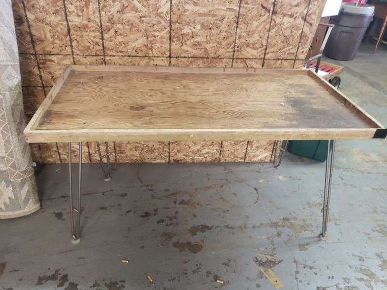 32"X62" FOLDING TABLE