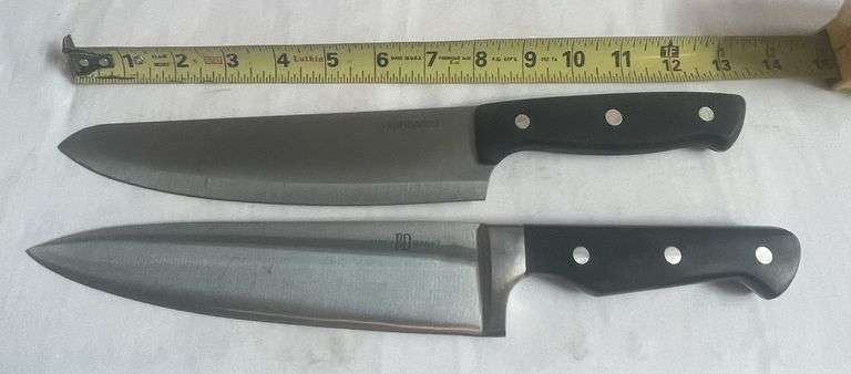 2 Chef's Knives