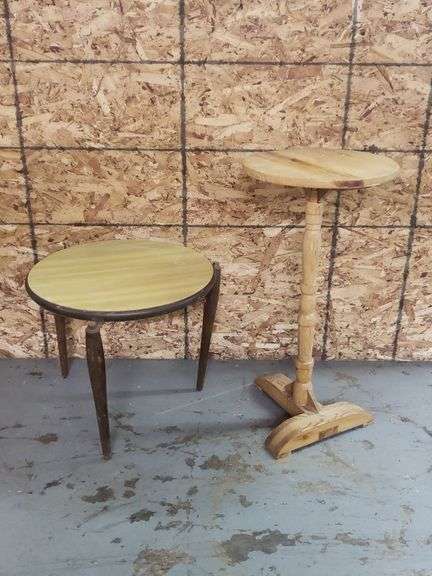 PAIR OF ROUND TABLES