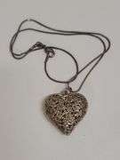 925 STERLING SILVER CUTOUT HEART NECKLACE. DC