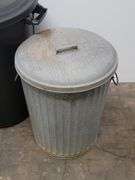 Set of 2 Heavy Duty Trash Cans