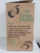 Vintage Victorio Strainer No. 200 . 8B