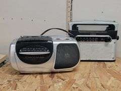 VINTAGE BOOMBOX RADIOS. 18C
