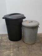 Set of 2 Heavy Duty Trash Cans