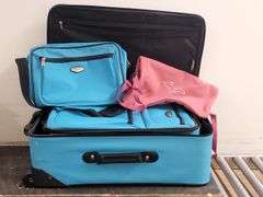 Protocol Suitcase Set / Travel Bags & more. 6E