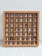 15x15 Display Case w/ Collectible Thimbles- Souvenir, Holiday & more. 4B