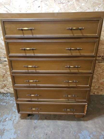 33"X20"X47" 6 DRAWER DRESSER