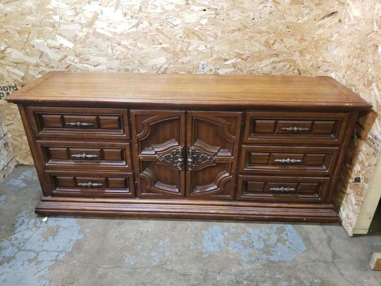 72"X20"X30" DRESSER