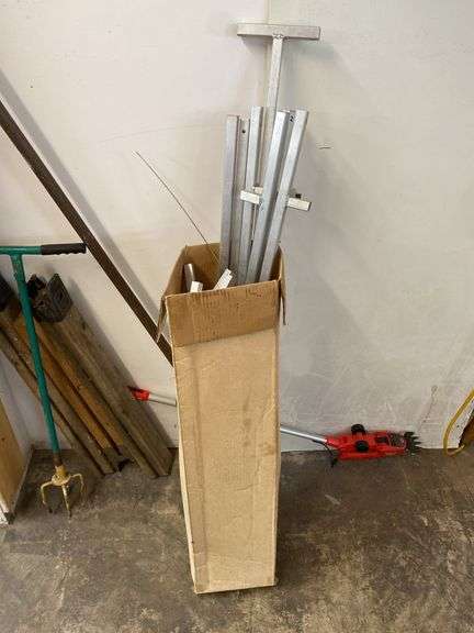 Outdoor gazebo-style aluminum frame