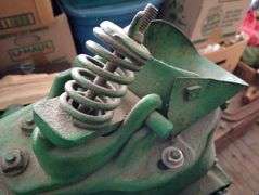 John Deere corn sheller - Lil Dusty Online Auctions - All Estate