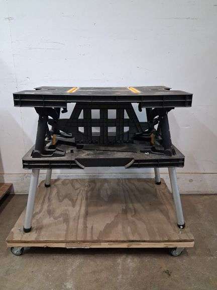 Keter folding table, approx 33.25 x 21.5x 30in