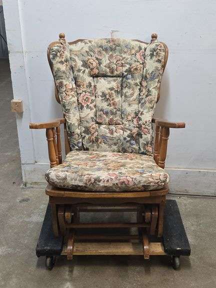 Victory Land Floral Glider Rocker