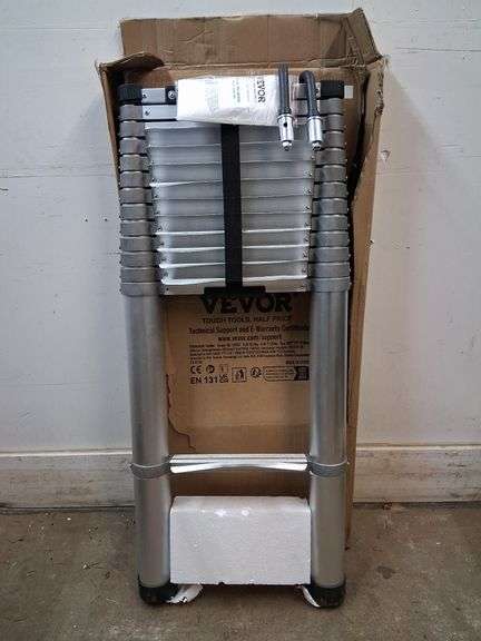 Vevor telescopic ladder, has some damage, appears to be in working condition