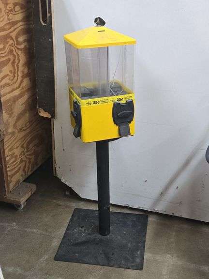 Vintage U-Turn Gumball / Candy Vending Machine