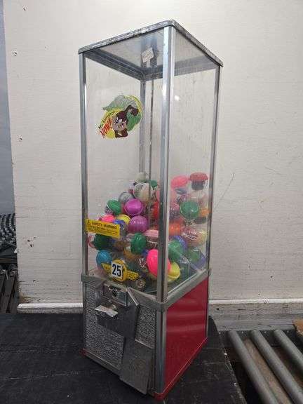 Vintage Vending Machine. 8A