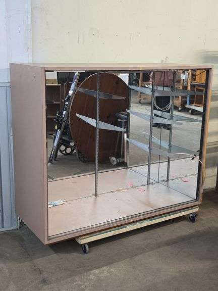 Lighted Display Case / Shelf