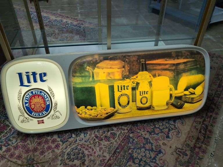 Vintage Miller Lite light-up sign works! 49" x 18" (BIN $300)