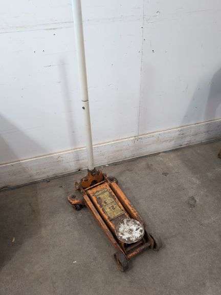 2 1/2 ton floor jack