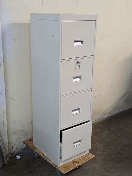 4-Drawer Filing Cabinet w/ Key