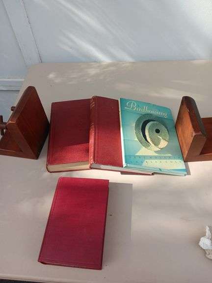 Older Books and Book Ends - Lil Dusty Online Auctions - All Estate ...