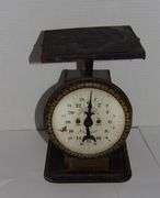 Vintage American Family Scale
