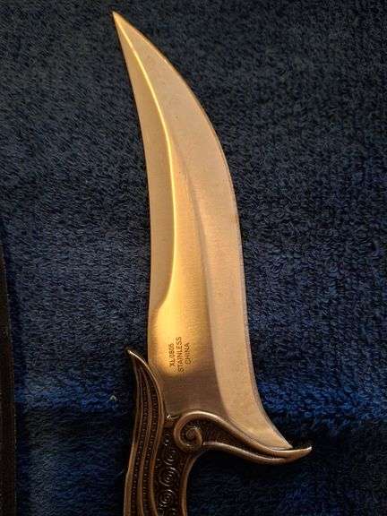 NEW ORNATE TOMAHAWK COLLECTABLE KNIFE