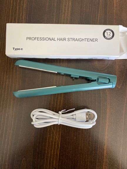 Hair straightener NIB