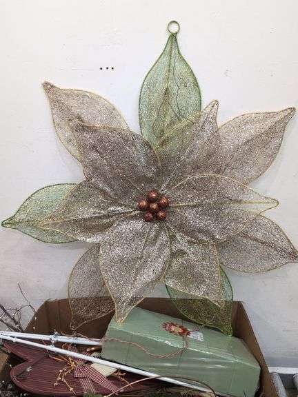 Outdoor decor. 20c