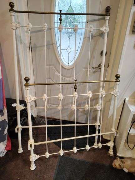 Cast iron bed frame 35" wide