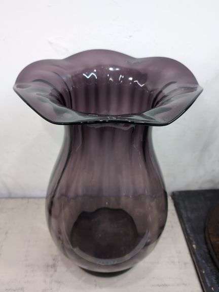 Large glass vase 21" tall. 2a