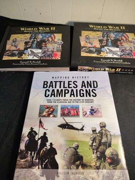 2 War books- World War II Collectors Vault and Battles& Campaigns