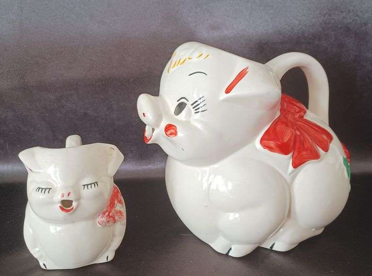 Pig Pichers large and small