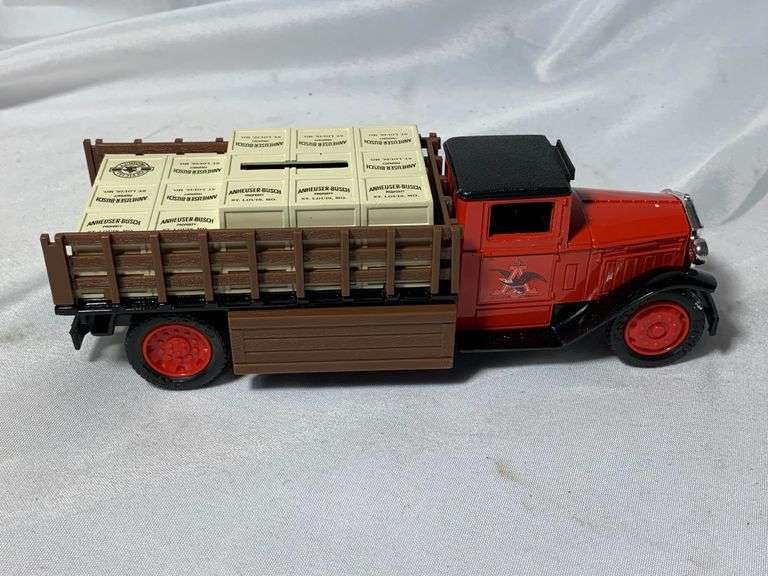 ANHEUSER-BUSCH, 1/32 ERTL DIECAST 1930 DELIVERY TRUCK BANK