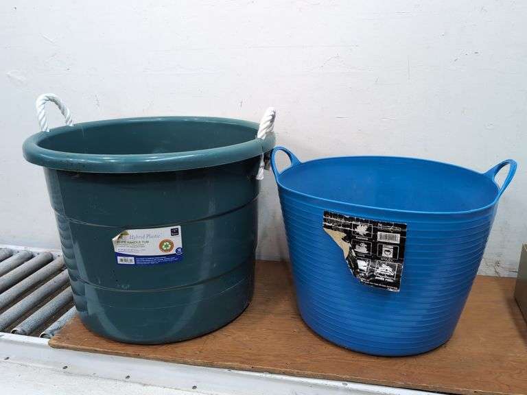 Rope handle tub 18gal, flexible tub. 20a