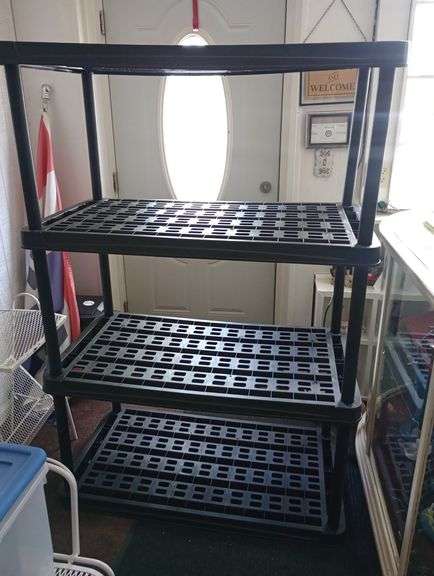 4 Shelf shelving unit