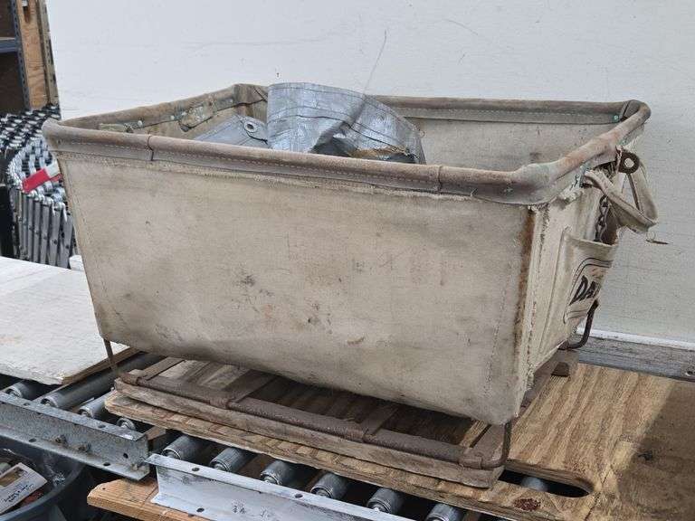 Vintage Dandux Shipping Cart & Tarp. 5E
