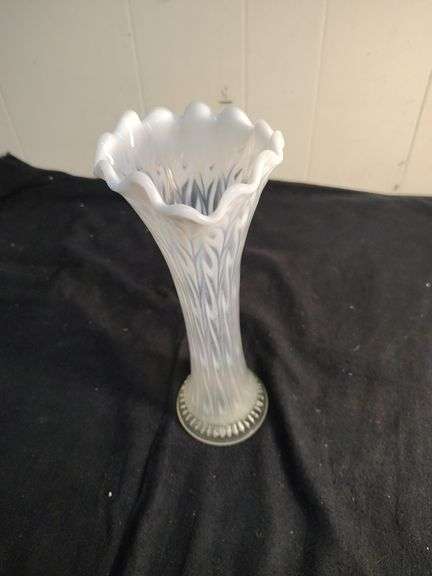 Antique Northwood opalescent tree trunk vase