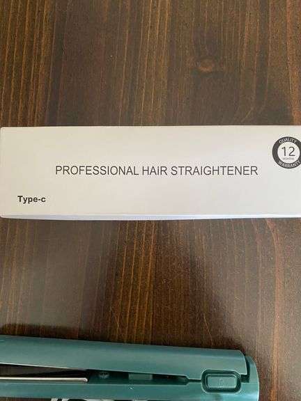 Hair straightener NIB