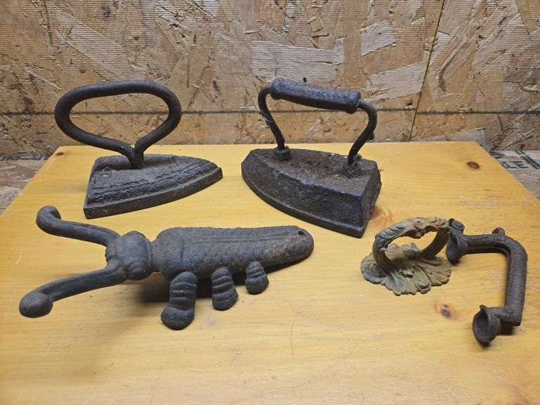Cast Iron Items. (BIN) $20