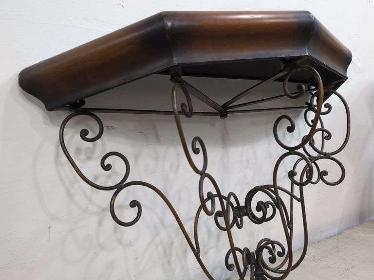 Decorative wall shelf 29.5" x 20" tall. 1e