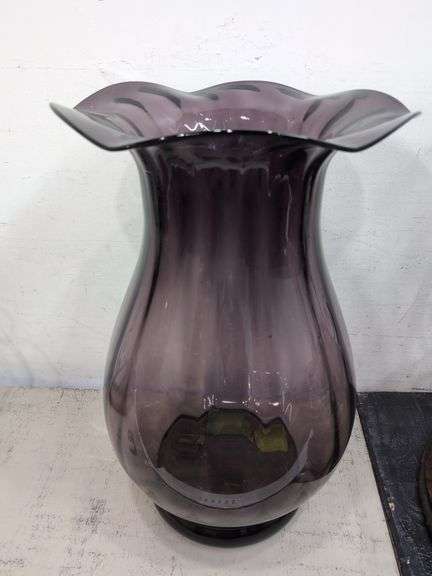 Large glass vase 21" tall. 2a