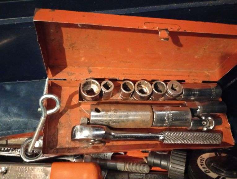 Benchtop toolbox with contents