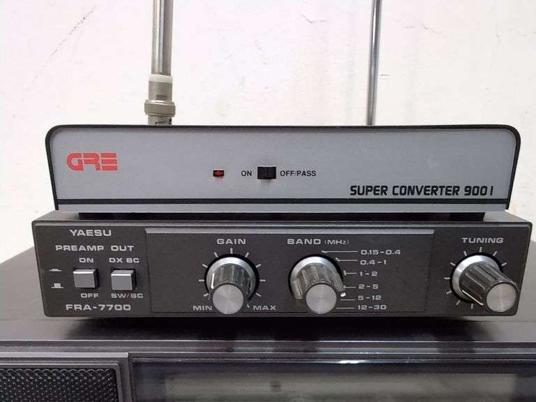Yaesu Communications receiver ham radio model FRG-8800